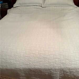 Tommy Bahama Light Blue Quilt Bedding Set